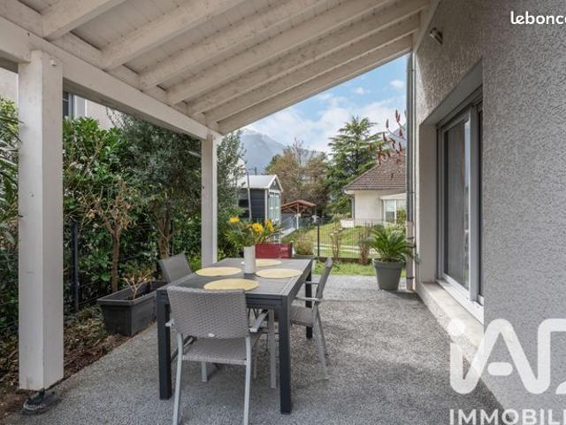 Villa 7 pièces 162 m²