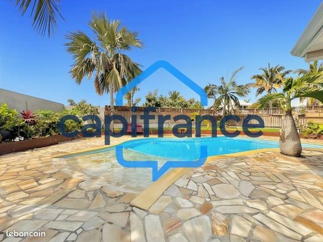 Villa 7 pièces 162 m²