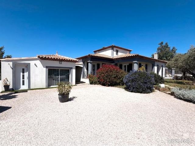 Villa 7 pièces 163 m²
