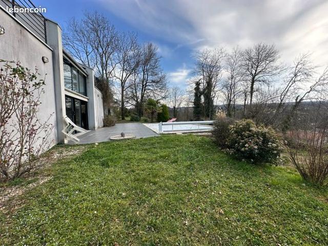 Villa 7 pièces 163 m²