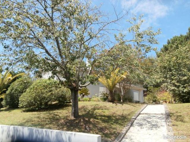 Villa 7 pièces 163 m²