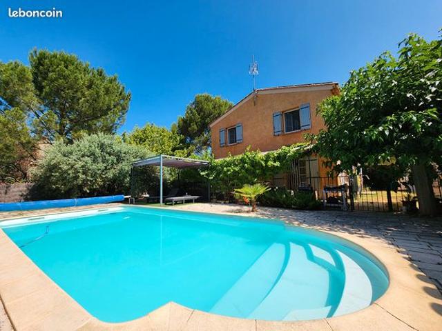 Villa 7 pièces 163 m²