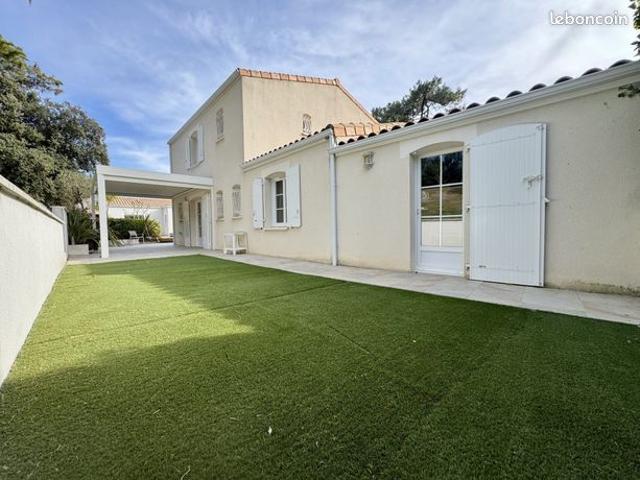 Villa 7 pièces 164 m²
