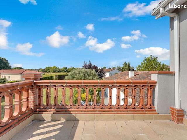 Villa 7 pièces 165 m²