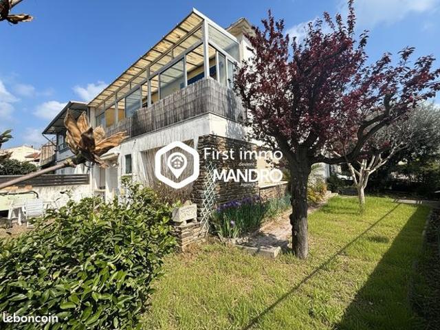 Villa 7 pièces 165 m²