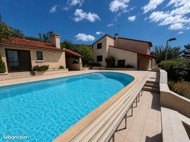 Villa 7 pièces 165 m²