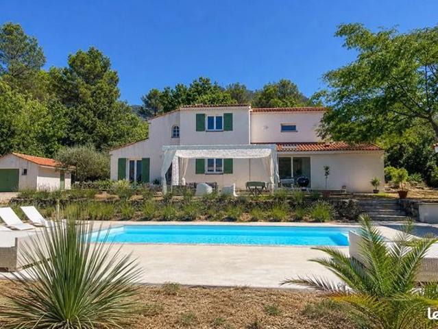 Villa 7 pièces 165 m²