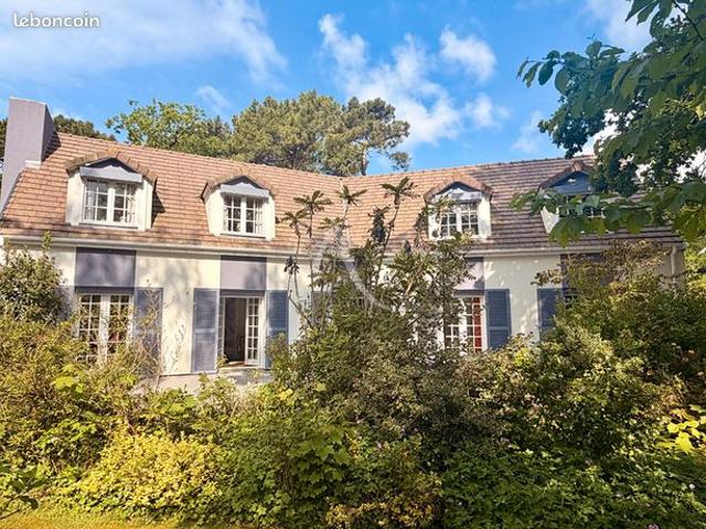 Villa 7 pièces 165 m²