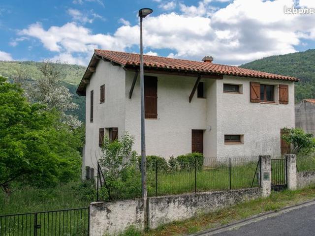 Villa 7 pièces 165 m²