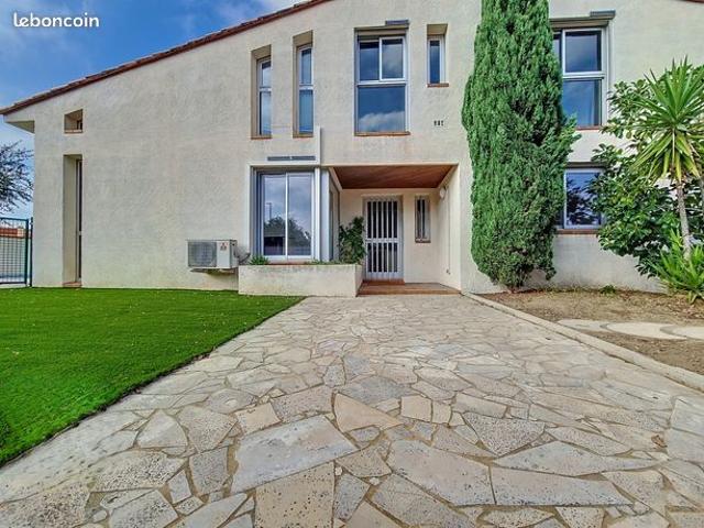 Villa 7 pièces 166 m²