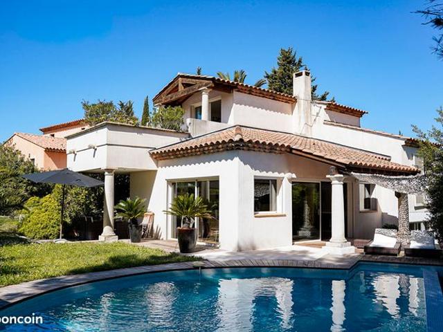 Villa 7 pièces 167 m²