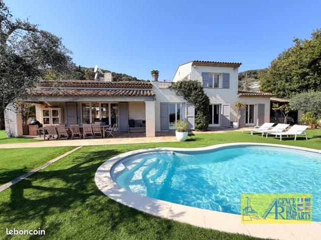 Villa 7 pièces 168 m²