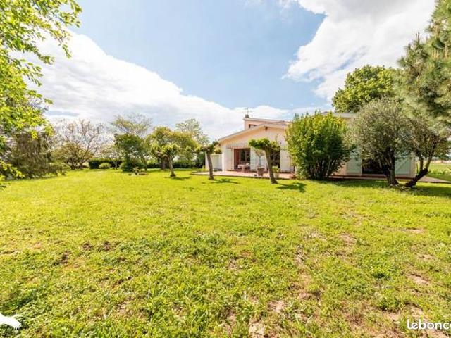 Villa 7 pièces 168 m²