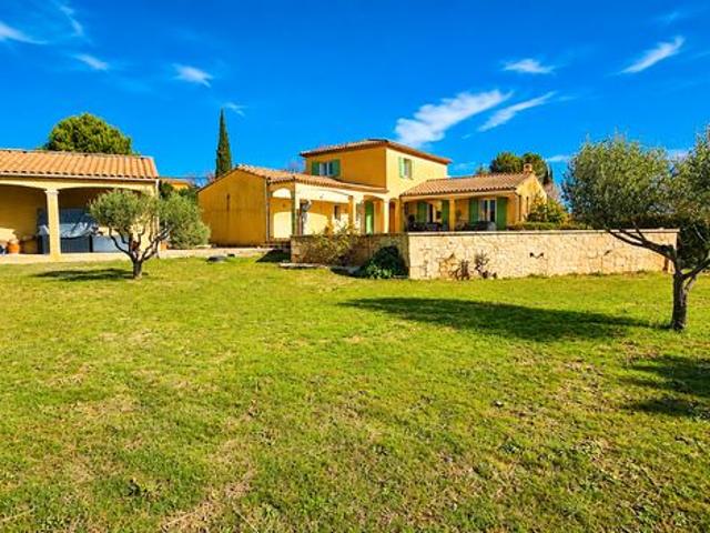 Villa 7 pièces 170 m²