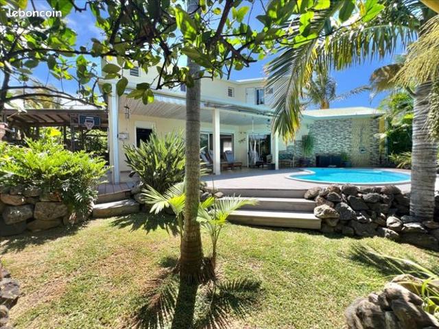 Villa 7 pièces 170 m²