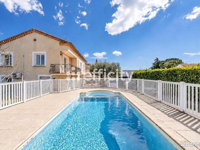 Villa 7 pièces 170 m²