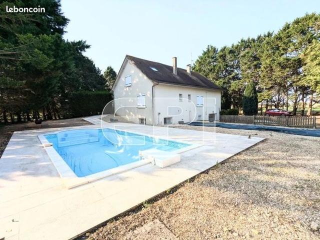 Villa 7 pièces 170 m²