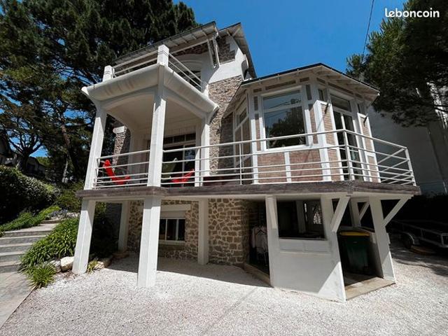 Villa 7 pièces 170 m²