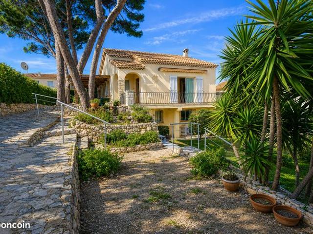 Villa 7 pièces 170 m²