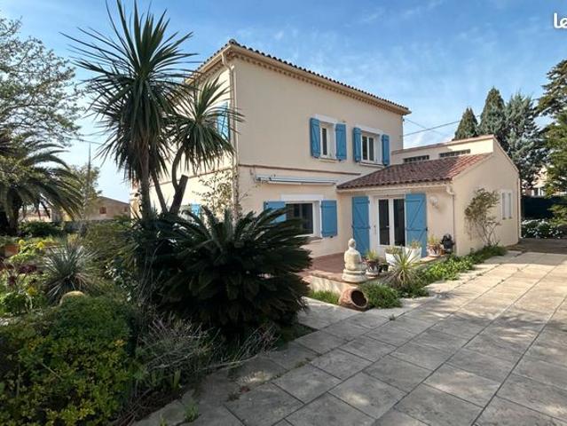 Villa 7 pièces 170 m²