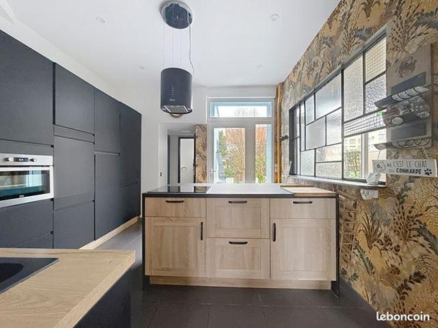 Villa 7 pièces 170 m²