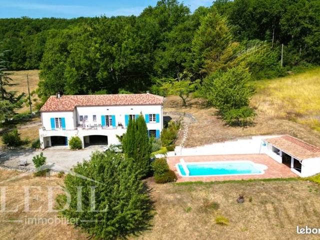 Villa 7 pièces 170 m²