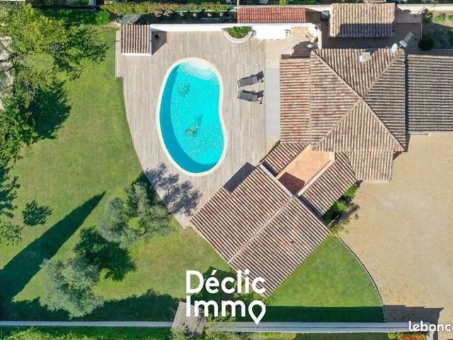 Villa 7 pièces 170 m²