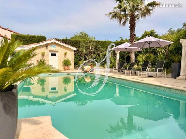Villa 7 pièces 172 m²