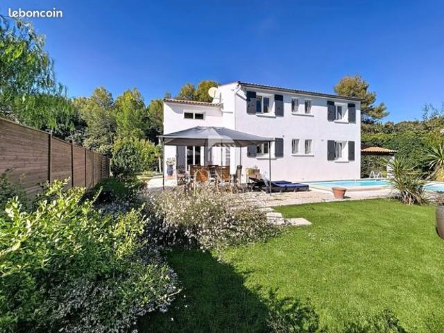 Villa 7 pièces 172 m²