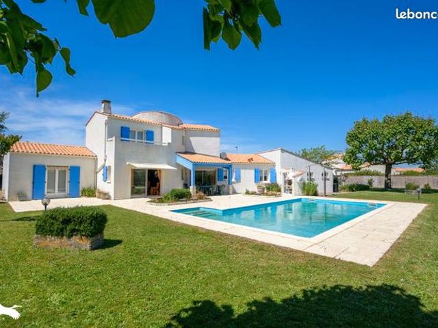 Villa 7 pièces 172 m²