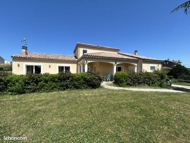 Villa 7 pièces 172 m²