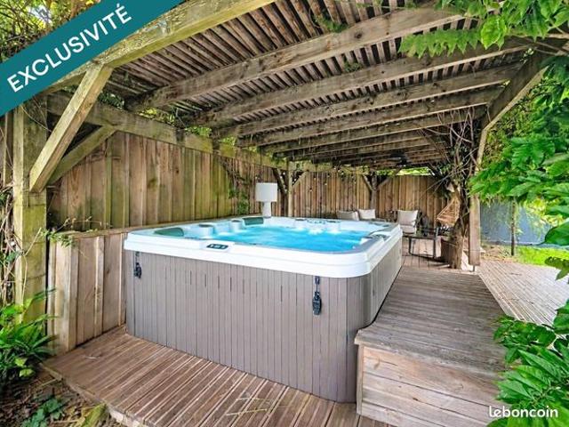 Villa 7 pièces 174 m²