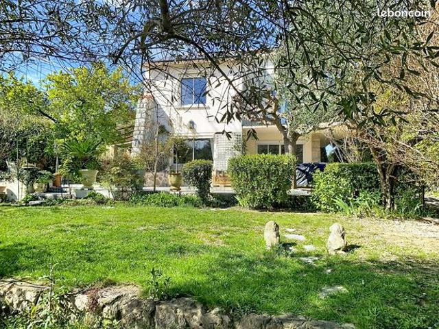 Villa 7 pièces 175 m²