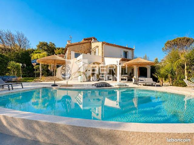 Villa 7 pièces 175 m²