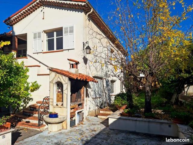 Villa 7 pièces 175 m²