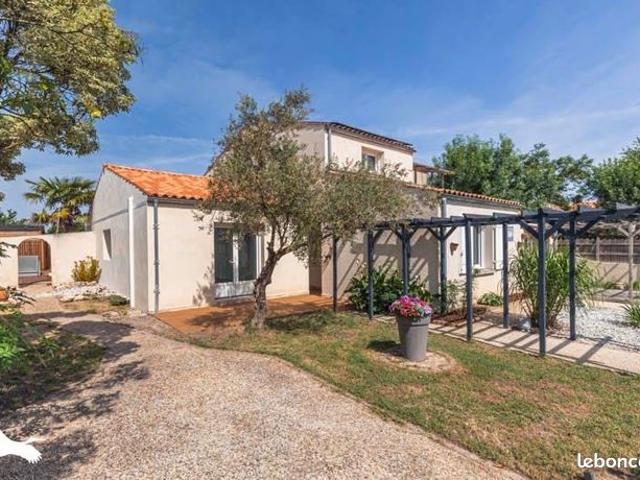 Villa 7 pièces 175 m²