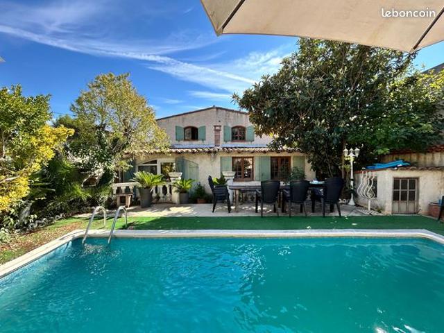 Villa 7 pièces 175 m²