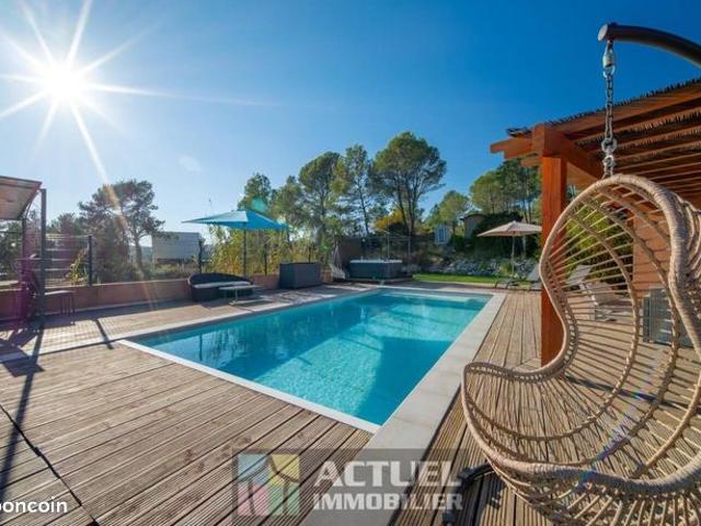 Villa 7 pièces 175 m²