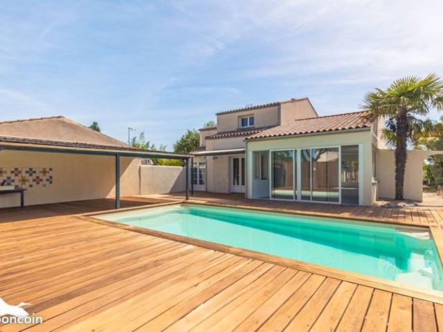 Villa 7 pièces 175 m²