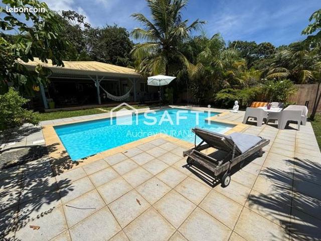 Villa 7 pièces 176 m²