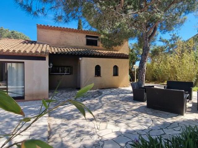 Villa 7 pièces 176 m²