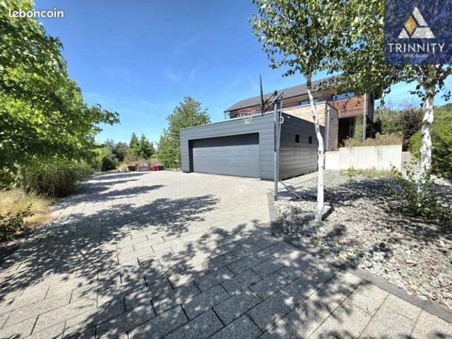Villa 7 pièces 176 m²