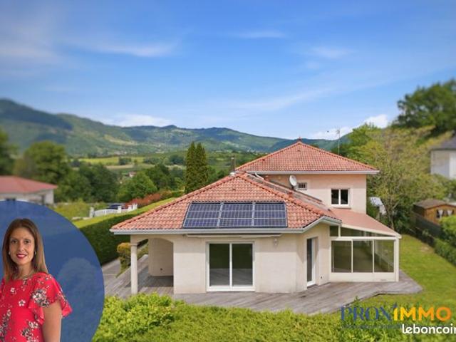 Villa 7 pièces 176 m²