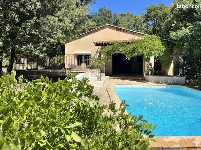 Villa 7 pièces 176 m²
