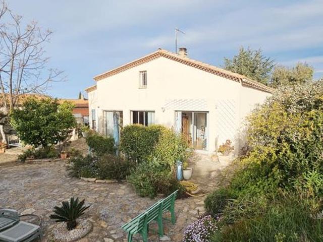 Villa 7 pièces 176 m²