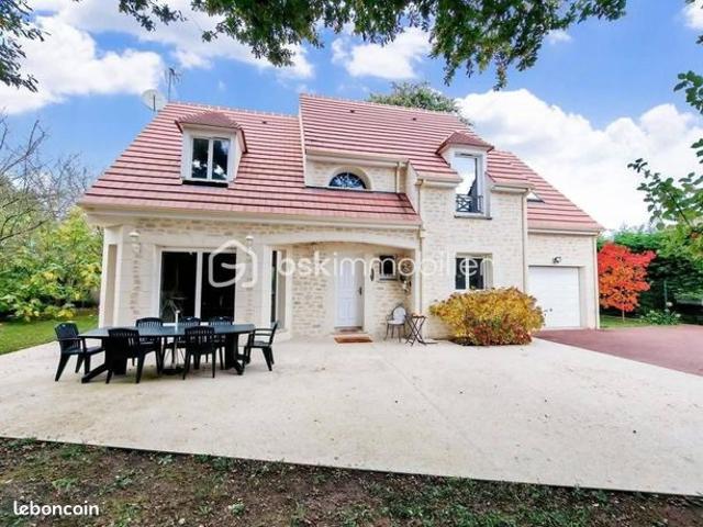 Villa 7 pièces 177 m²