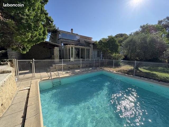 Villa 7 pièces 177 m²
