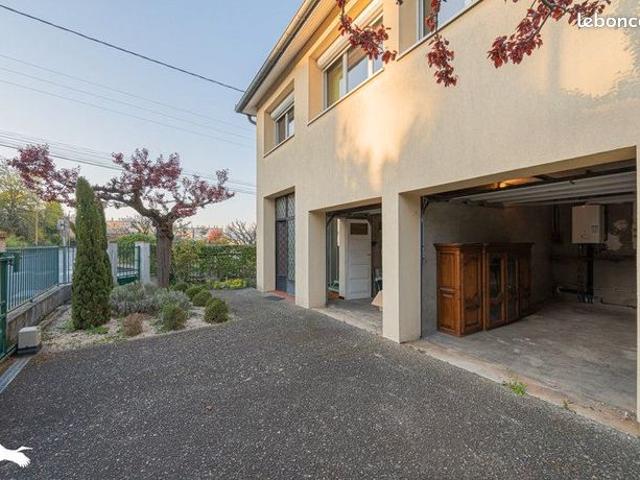 Villa 7 pièces 178 m²