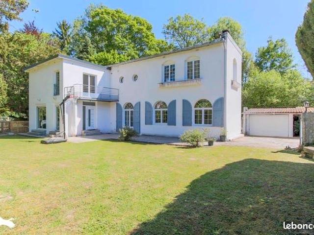 Villa 7 pièces 178 m²