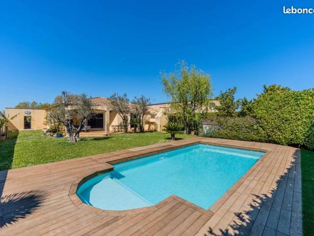 Villa 7 pièces 178 m²